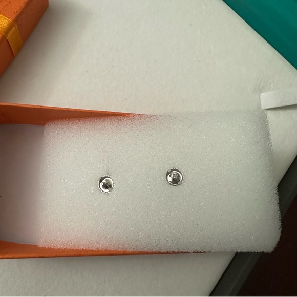 925 Sterling Silver Earings - Picture 7 of 11